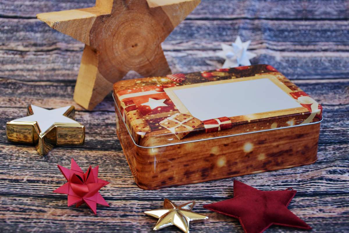 Boîte de Noël aspect bois métallique