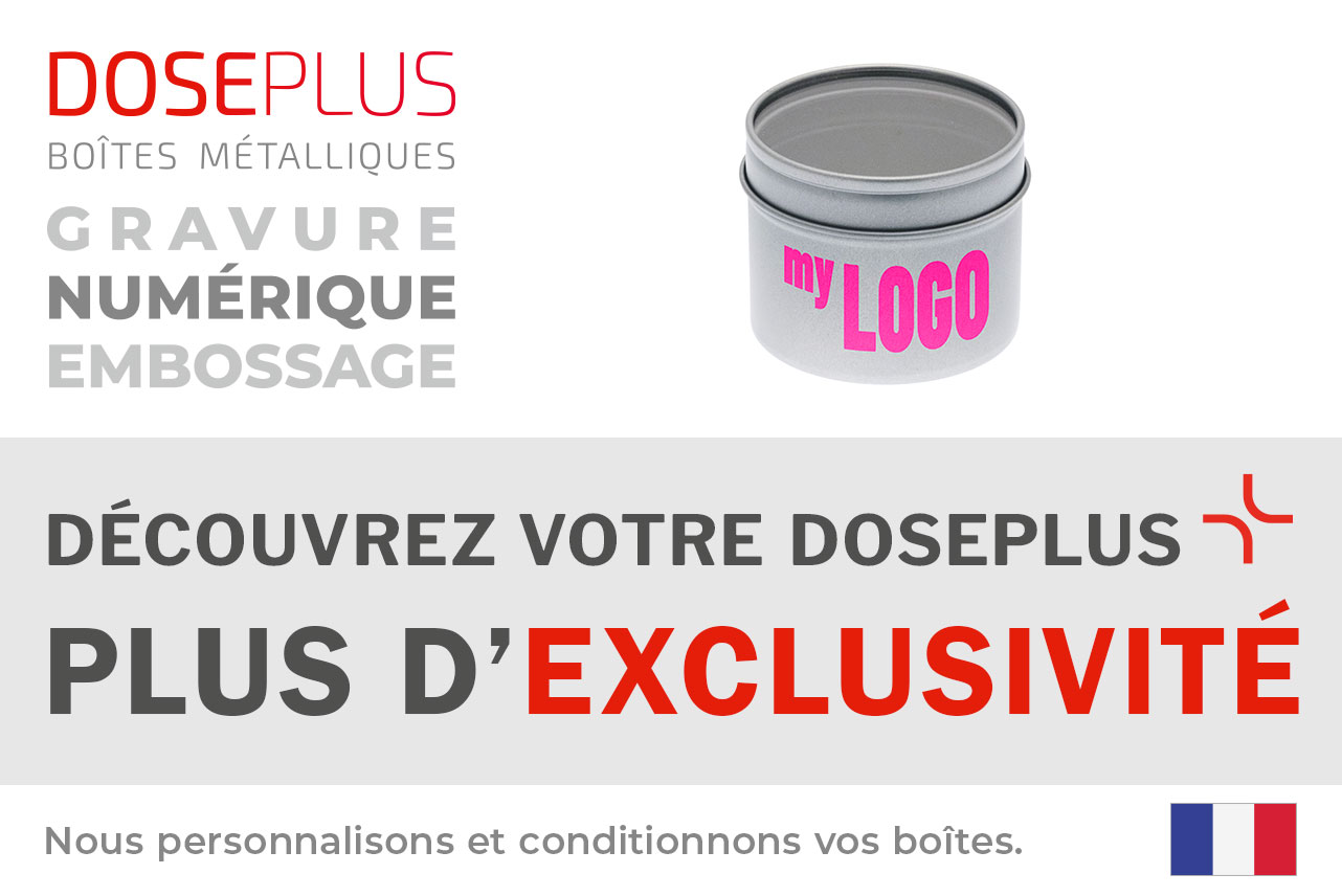 Boîte Doseplus à épices ronde en métal avec fenêtre – texte du bandeau : Découvrez votre Doseplus, plus d'exclusivité. Boîte haut de gamme personnalisable avec gravure.
