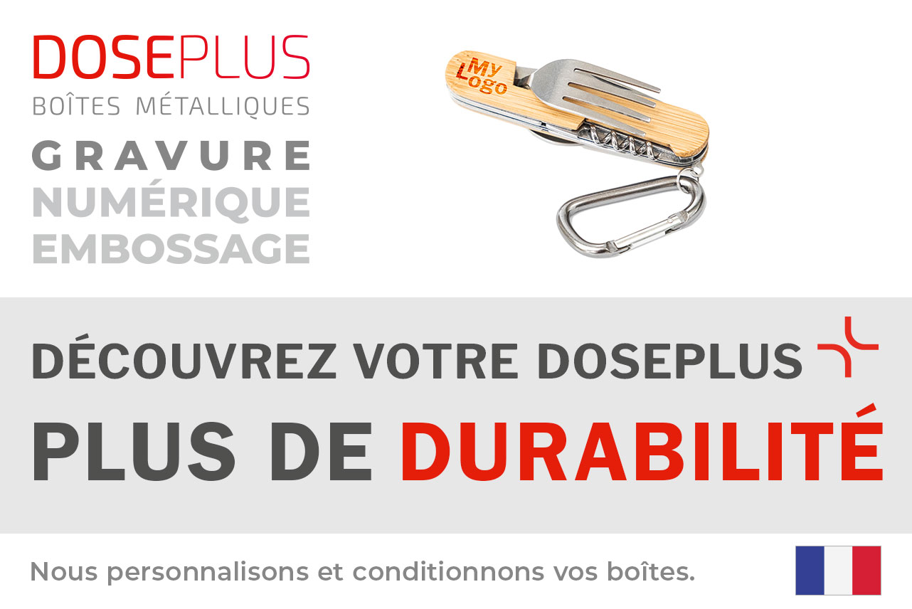 Gourde en acier inoxydable TFL 030 avec bouchon en bois de hêtre sur fond blanc ; à côté, un visuel présentant les options de gravure et d'impression Doseplus ; texte du bandeau : "Découvrez votre Doseplus – plus de raffinement".