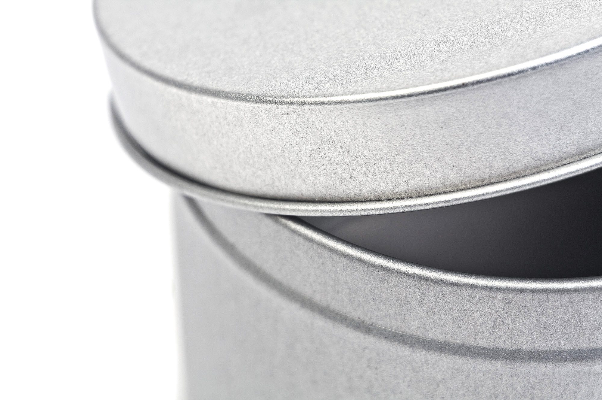 Boite ronde metallique avec couvercle cloche