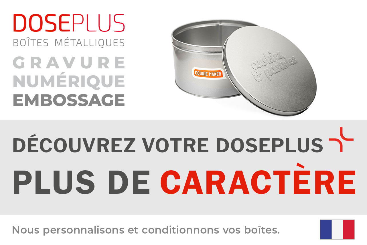Boîte métallique ronde argentée Doseplus avec couvercle gravé « cookies & pastries » et étiquette orange « COOKIE MAKER ». Texte : « Emballages métalliques – gaufrage, gravure laser, impression – Découvrez votre Doseplus, plus de profil ».