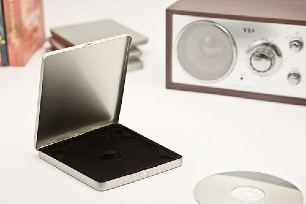 Boite en fer blanc pour CD protection